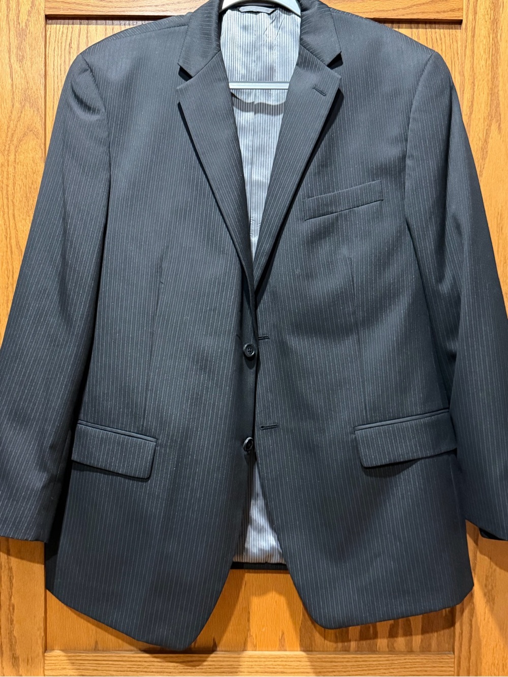 Joseph Abboud Charcoal Pinstripe Two-Button Suit Jacket & pants size 38x30